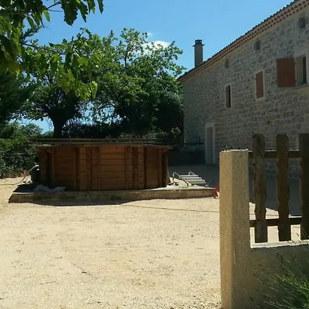 Hébergement de vacances Lea Petitou Ardeche Saint-Jean-le-Centenier